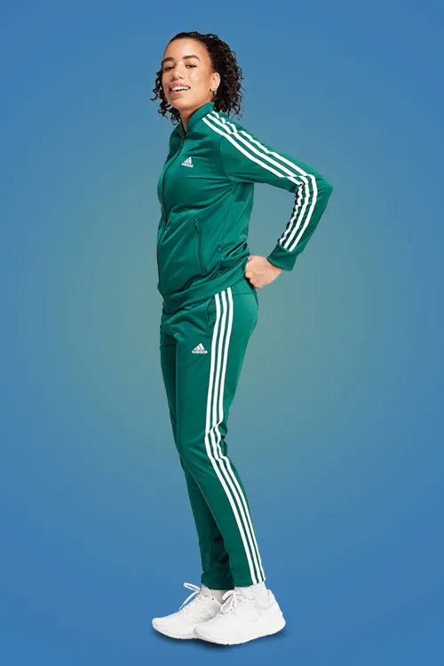 <center><b>Ženstvena adidas kombinacija</center></b></br>