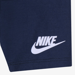 Nike NKG BOXY TEE  BIKE SHORT 