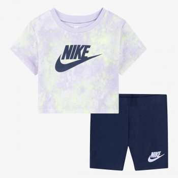 Nike NKG BOXY TEE  BIKE SHORT 