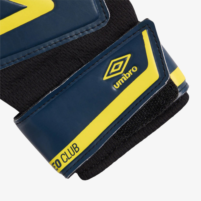 Umbro Neo Club 