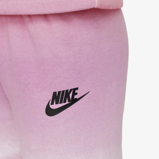Nike Club 