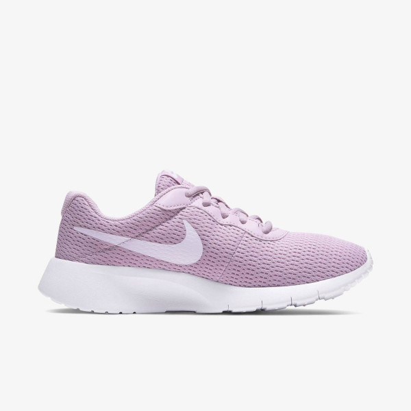 Nike OBUCA PATIKE NIKE TANJUN BG 