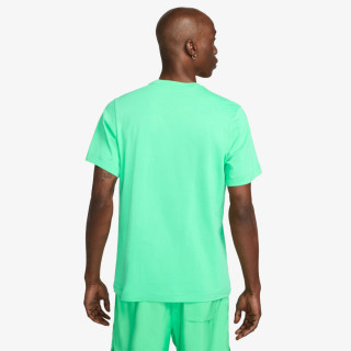 Nike Sportswear Club 
