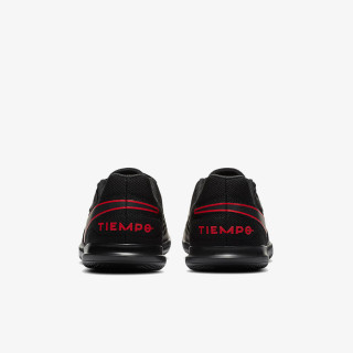 Nike JR LEGEND 8 CLUB IC 