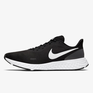 Nike Revolution 5 