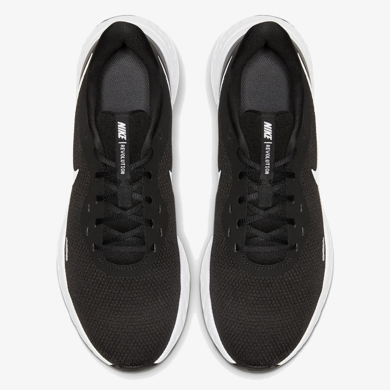 Nike Revolution 5 