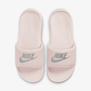 Nike VICTORI ONE 