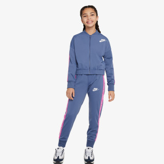 Nike Sportswear 
