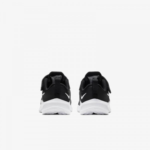 Nike Downshifter 11 
