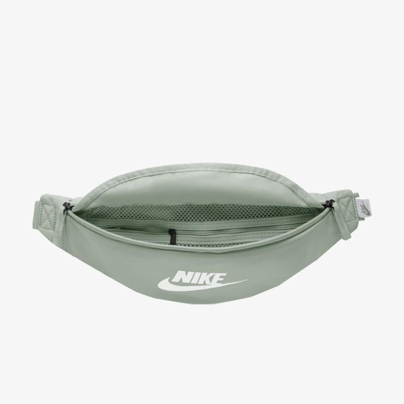 Nike HERITAGE 