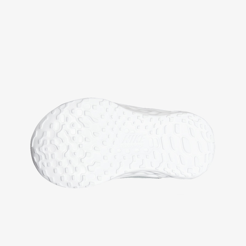 Nike Revolution 6 