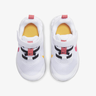 NIKE Revolution 6 