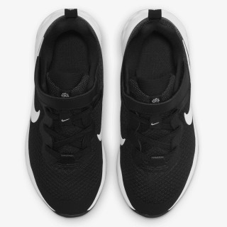 Nike Revolution 6 