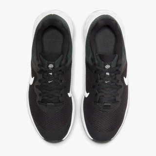 Nike Revolution 6 