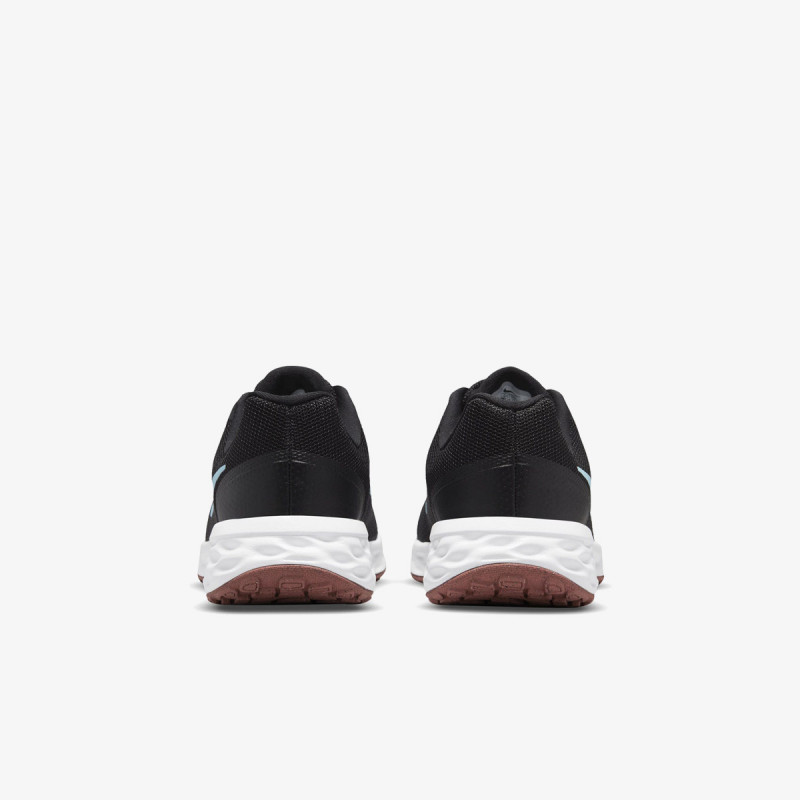Nike Revolution 6 