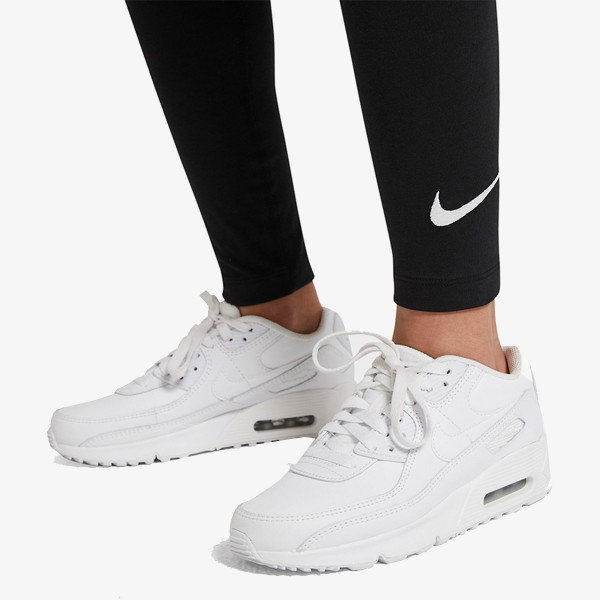 Sportswear Favorites 