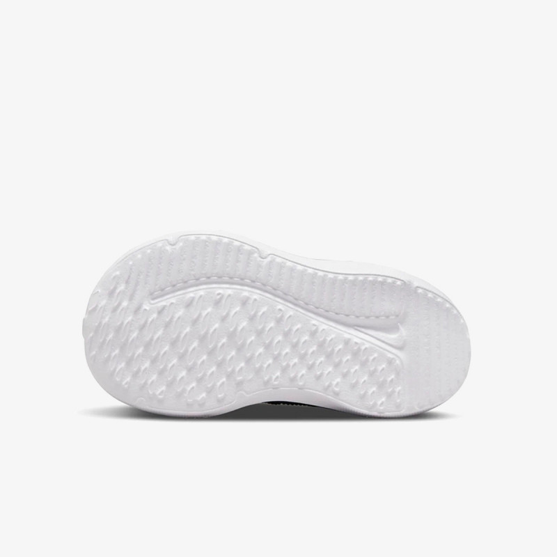 Nike Downshifter 12 