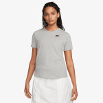 Nike Sportswear Club Essentials 