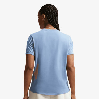Nike Sportswear Club Essential 