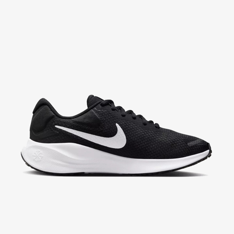 Nike Revolution 7 