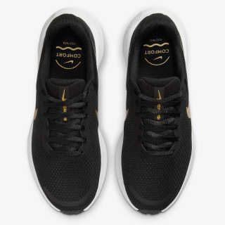 Nike Revolution 7 