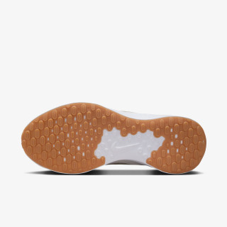 Nike Revolution 7 