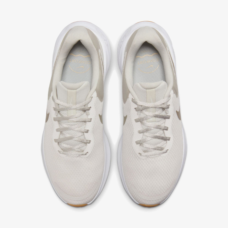 Nike Revolution 7 
