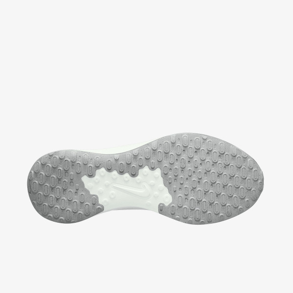 Nike Revolution 7 