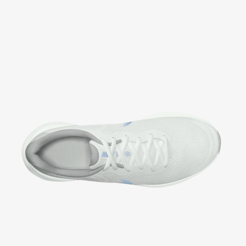 Nike Revolution 7 