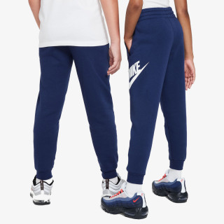 Nike Sportswear Club 