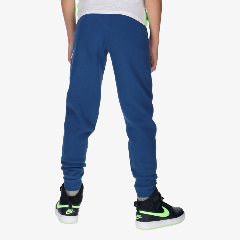 Nike Club Fleece 