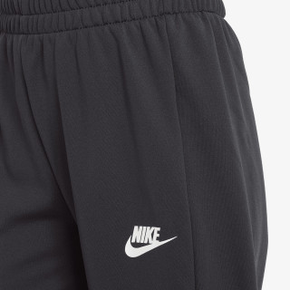 Nike Sportswear Club 