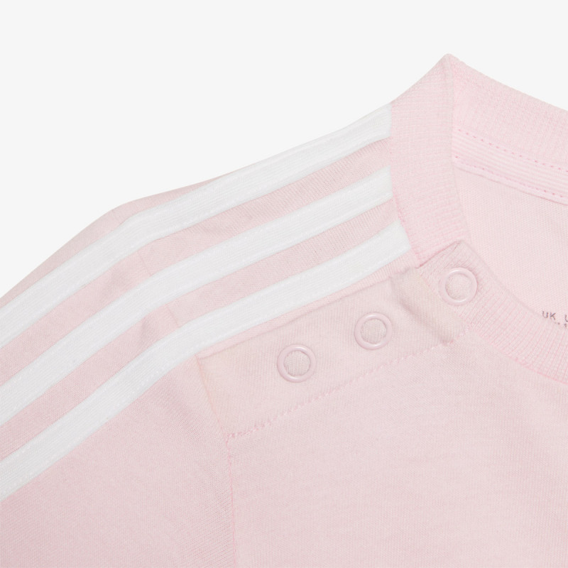adidas Essential 