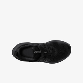 Nike Cosmic Runner 
