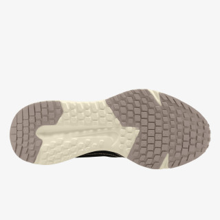 W NIKE RUN DEFY 
