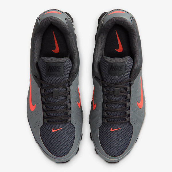Nike Reax 8 