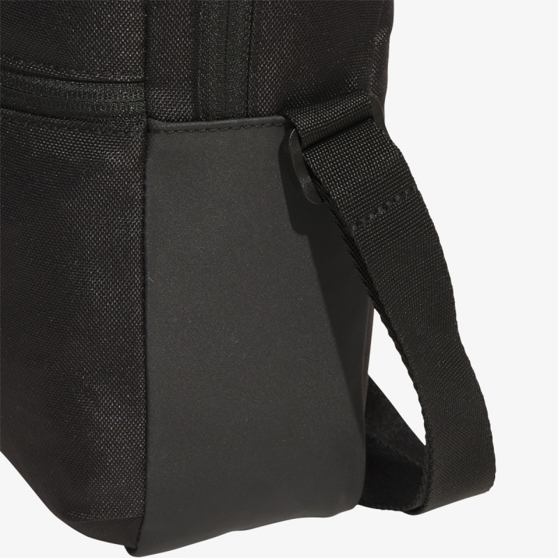 adidas ESS ORGANIZER 