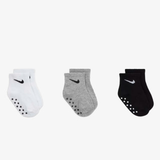 Nike Core Swoosh 