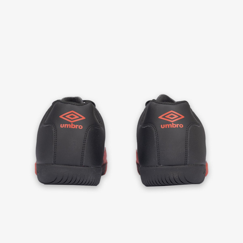 Umbro INSTEP IC 
